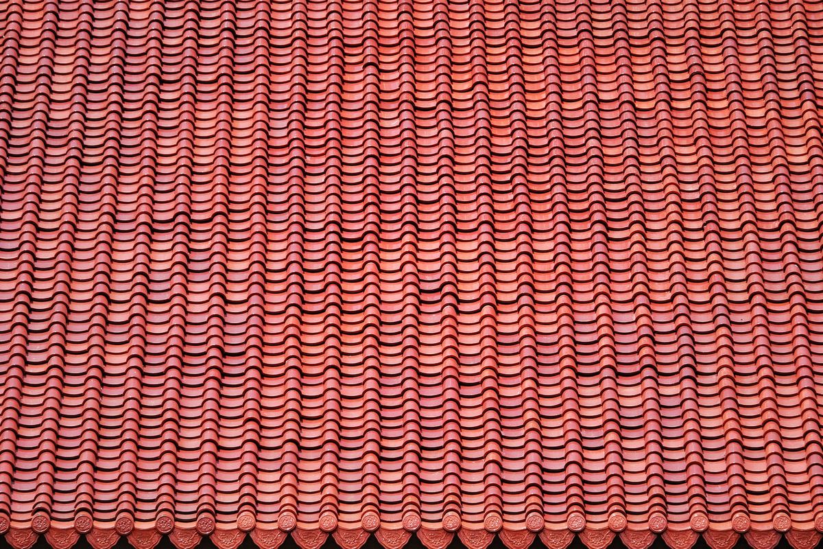 Red roof tile pattern preview for Oakline Roofing demo